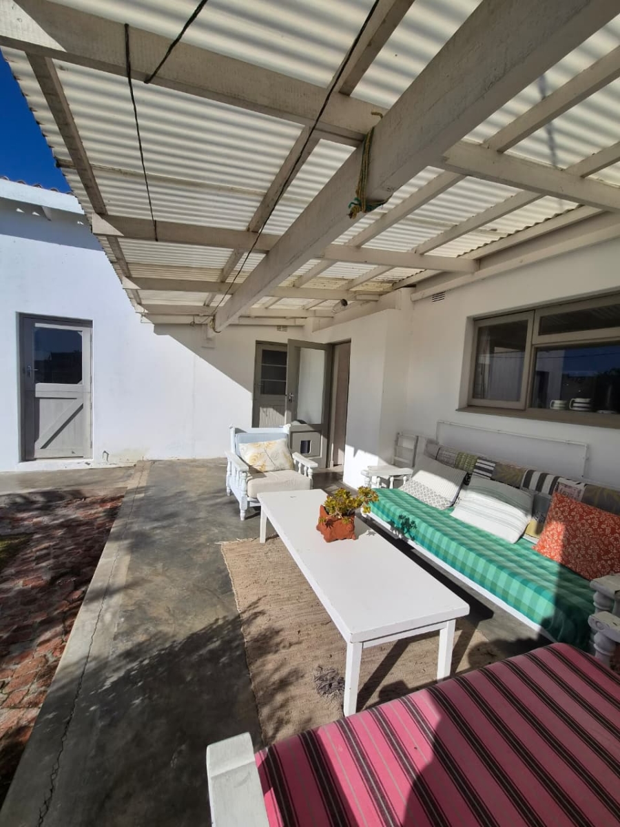 6 Bedroom Property for Sale in Stilbaai Wes Western Cape